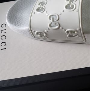 Gucci Sandles